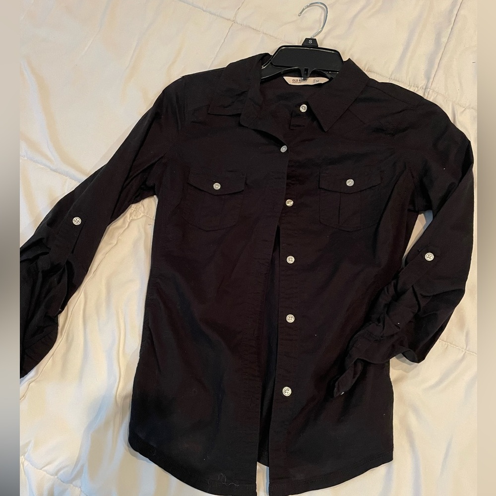 Old Navy button up blouse with forgiving elastic sides